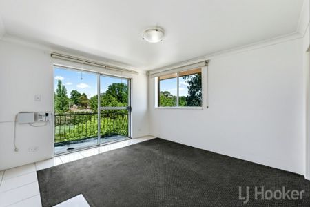 Minutes from Town 1 Bedroom Unit - Photo 4