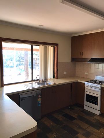 Experience Tranquility at Pike River with This Stunning 3-Bedroom Property - Photo 5