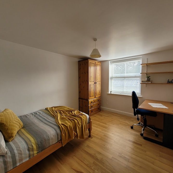 12 Bedrooms Available, 12 Bedroom House, 5 Willowbank Mews – Student Accommodation Coventry - Photo 1