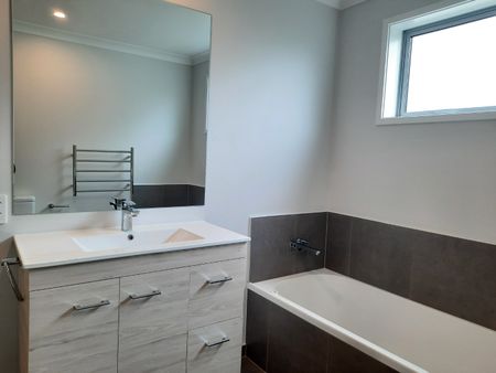 Great location! - Photo 4