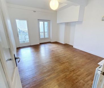 Location Appartement 3 pièces 75m² OLORON STE MARIE 64400 - Photo 1