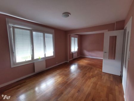 A louer Condé-en-Normandie dans le Calvados (14), appartement T3 de 66,40m² en parfait état sit... - Photo 2