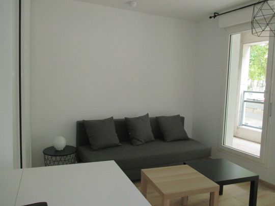 Location Appartement 1 pièce 23m² ORLEANS 45000 - Photo 1