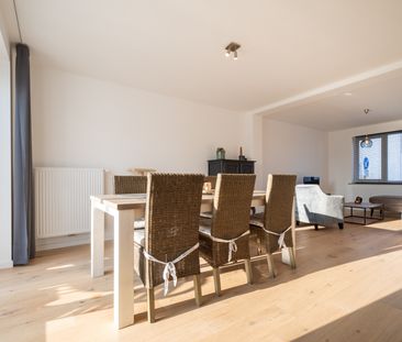 WAREGEM - Instapklare woning met 3 SLPK. en uitweg op goede ligging! - Photo 3