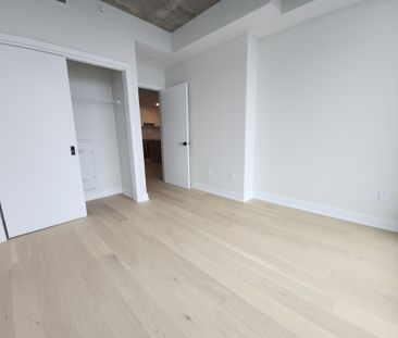 5605 Avenue Pierre-De Coubertin, #515 - Photo 3