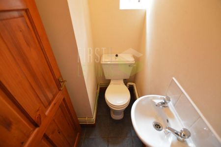 4 bedroom terraced house to rent - Photo 4