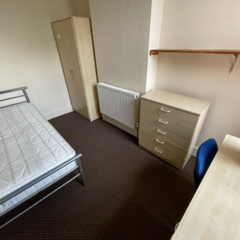 3 Bed Student Accommodation - Photo 1