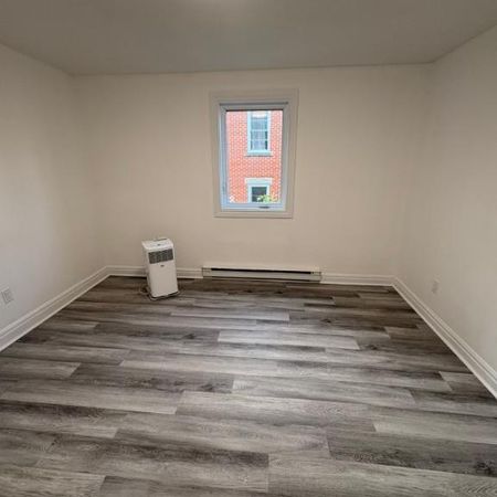 4 ½ rénové à louer – Disponible dès maintenant - Photo 4