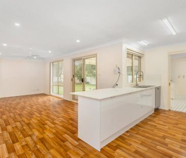 Five Bedroom House - Photo 3