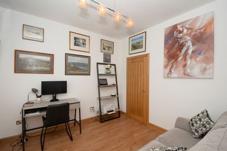 5 bedroom detached house to rent - Photo 5