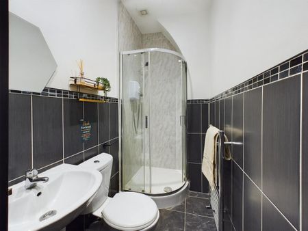 4 bedroom house to rent - Photo 3