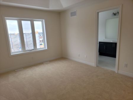 For Lease - 127 Broadacre Drive, Kitchener, Ontario - Photo 4