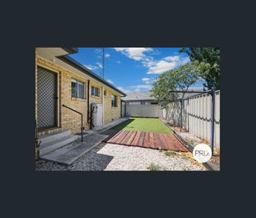 TIDY CENTRAL UNIT! - Photo 1