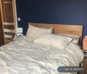 3 bedroom terraced house to rent - Photo 4