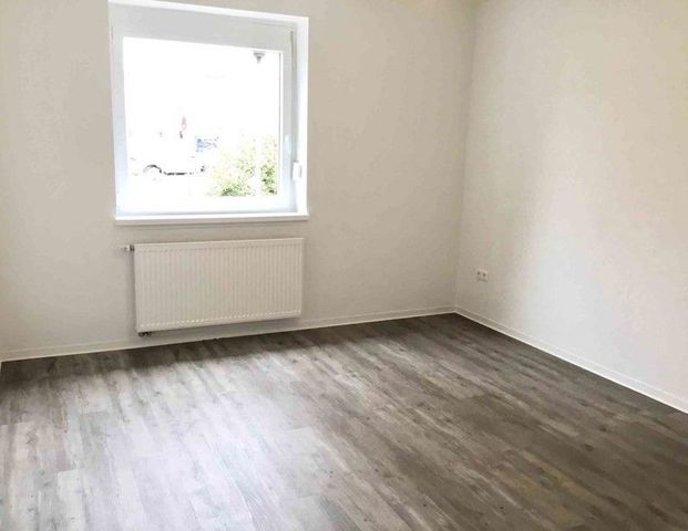 Wohn(t)raum - Individuelle 2-Zimmer-Wohnung mit Tagslichtbad - Foto 1