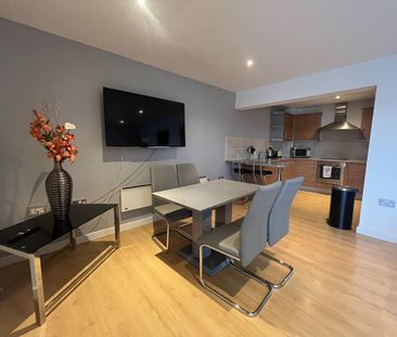 2 bedroom flat to rent - Photo 1