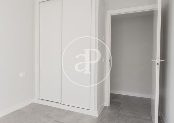 Flat for rent in Badalona