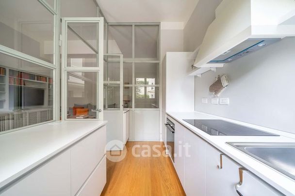 Bilocale in Affitto in Viale Montello 6 a Milano - Foto 1