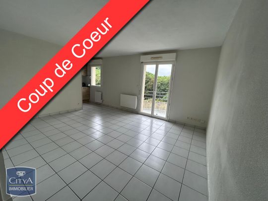 Location Appartement 2 pièces 47m² ST MICHEL 16470 - Photo 1