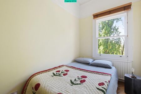 3 bedroom flat to rent - Photo 5