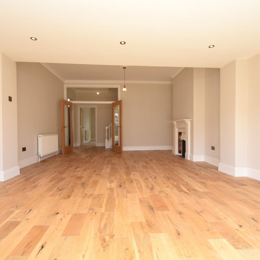 5 bedroom semi-detached house to rent - Photo 1