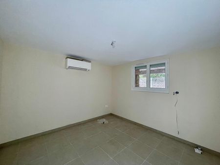 Location Appartement 4 pièces 69m² AUBENAS 07200 - Photo 2