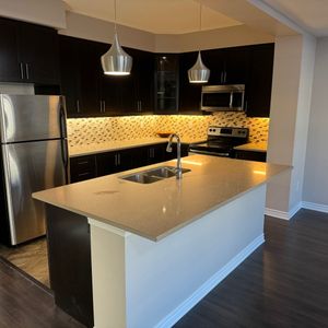 For Lease - 3058 Preserve Drive, Oakville, Ontario - Photo 2