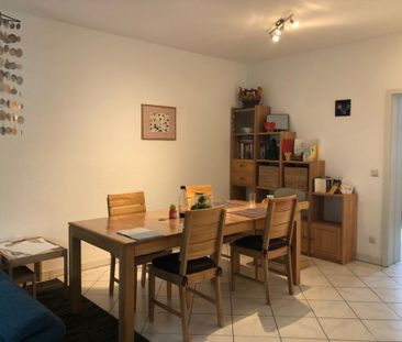 BONN, helle, großzüge 3 Zimmer-Wohnung, 105 m² Wfl., Küche, Diele, ... - Photo 1