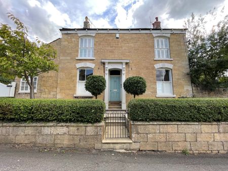 4 bedroom detached house to rent - Photo 4