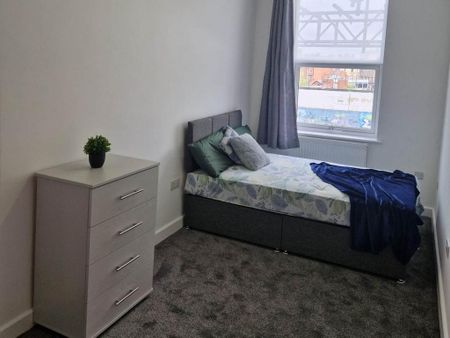 2 bedroom apartment to rent - Photo 5