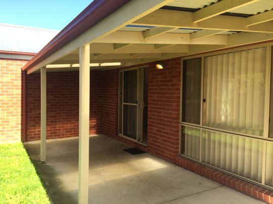 3 Bedroom Home In Popular Eastern View Estate - Photo 1
