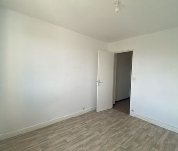 Location Appartement 3 pièces 75m² - Photo 2