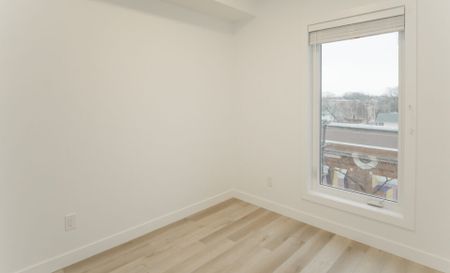 Kingston: Black Accents – 710 Westminster, Winnipeg, MB - Photo 3