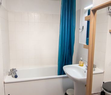 Studio meublé de 18,11 m² - Quartier Arceaux, Parking - Photo 5