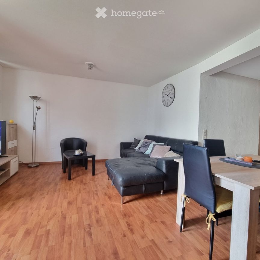 Charmantes 3,5-Zimmer-Wohnung mit Conciergedienst in Aigle, Place du Marché - Photo 1