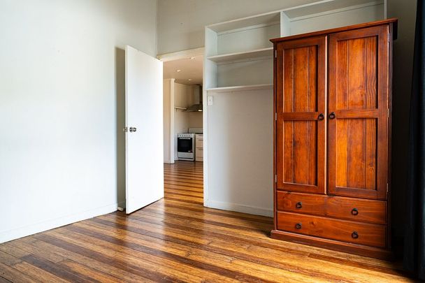 Charming 2BR Onehunga Unit w/AC! - Photo 1
