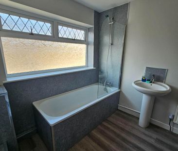 3 bedroom terraced house to rent - Photo 2