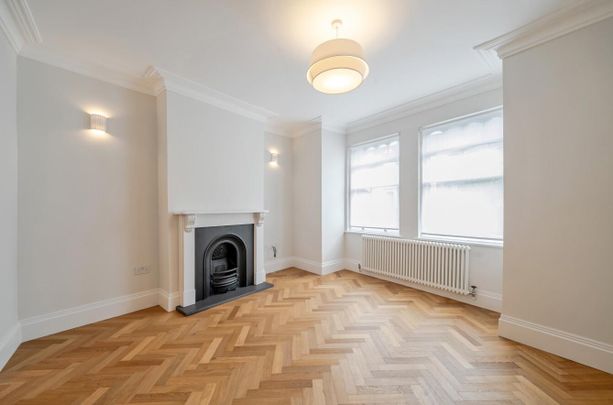 Crewys Road, London - Photo 1