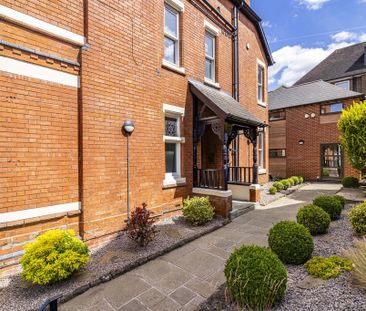 3 bedroom flat to rent - Photo 1