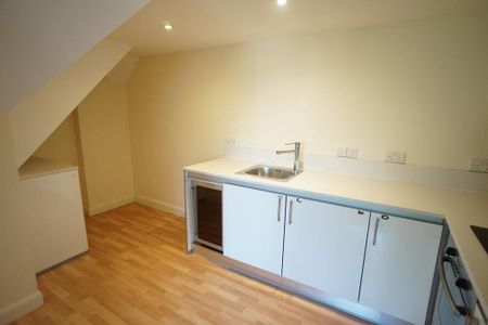 2 bedroom apartment to rent - Photo 3