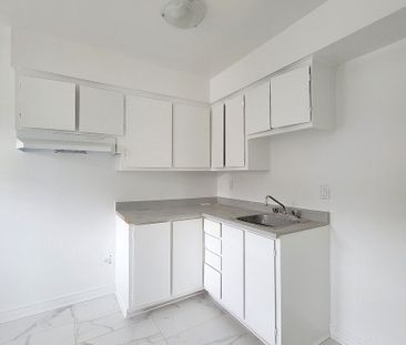 234 Rue de Pierrefontaine, Boisbriand, QC - Photo 1