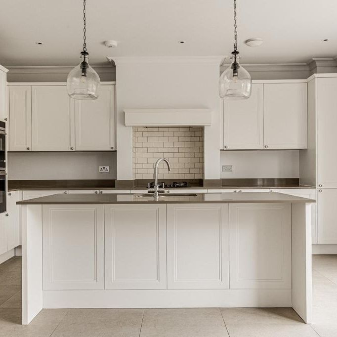 5 bedroom detached house to rent - Photo 1