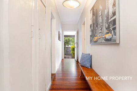 “Charming Low-Set Character Home in Prime Alderley Location” - Photo 2