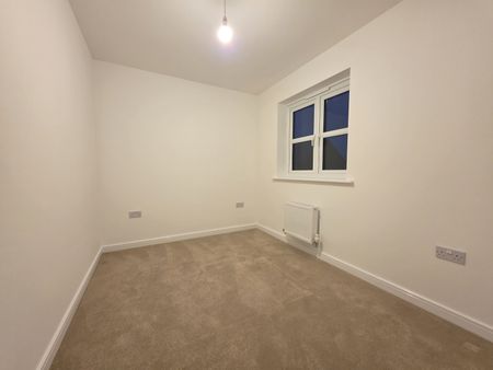 .Three bedroom detached house - Photo 5