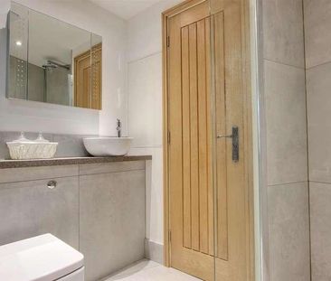 Trinity Lane, Beverley, HU17 - Photo 4