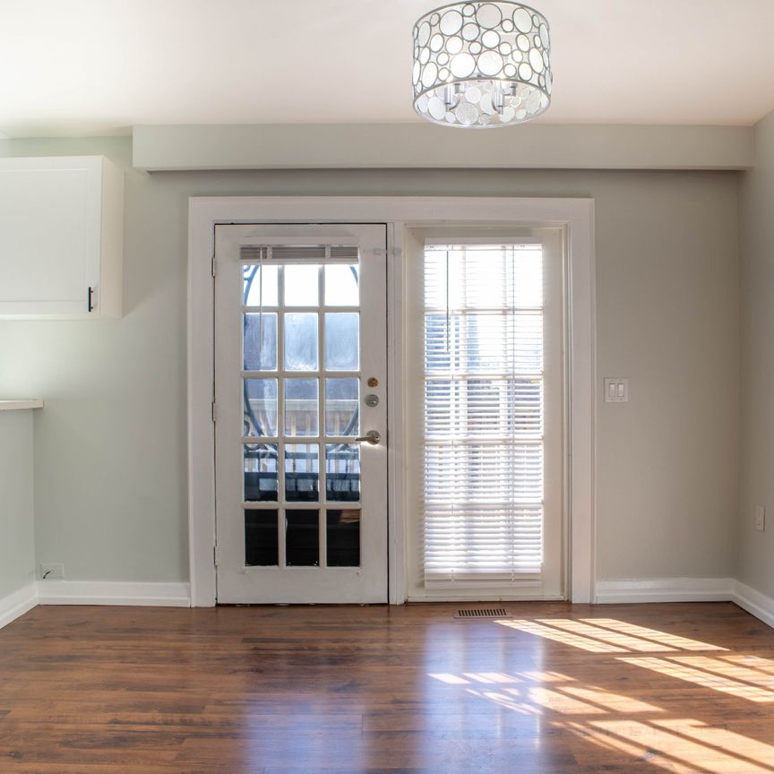 For Lease - 22 Centre Street Unit# 2, Bradford West Gwillimbury, Ontario - Photo 1