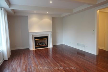 For Lease - 536 Canyon Street, Mississauga, Ontario - Photo 2