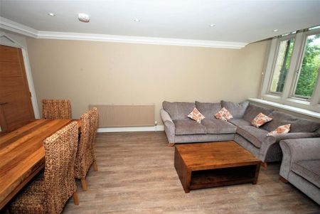 3 bedroom apartment to rent - Photo 2