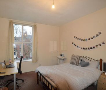 8 bedroom terraced house to rent - Photo 3