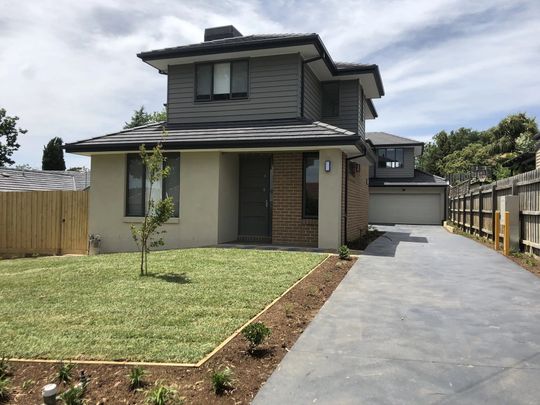 1/8 Lawford Street, BOX HILL NORTH - Photo 1